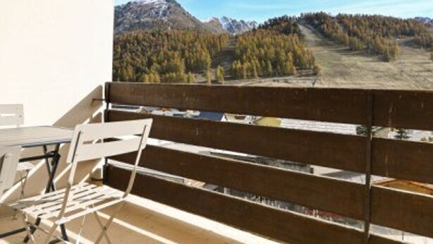 Unclassified image, 1 of 12, button - 3-Room Apartment for 8 with Parking, Mountain View & Pet-Friendly in Montgenèvre (Montgenèvre)