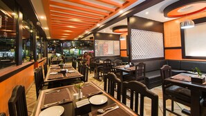 Restaurant - Hotel Snowland (Pokhara)