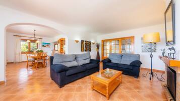 TV, DVD player, stereo