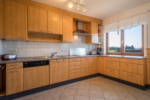 Ferienwohnung "Friedrichshafen" am Bodensee mit Bergblick