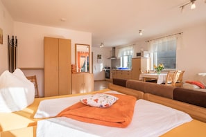 1 bedroom, iron/ironing board, free WiFi, bed sheets