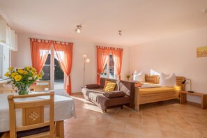 1 Schlafzimmer, Bügeleisen/Bügelbrett, kostenloses WLAN, Bettwäsche