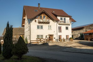 Esterni