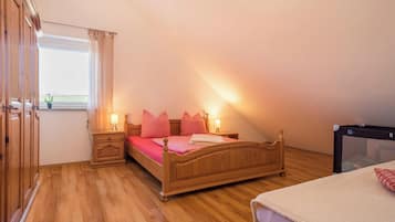 2 chambres, fer et planche Ă  repasser, Wi-Fi gratuit, draps fournis