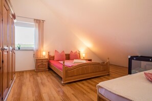 2 camere, ferro/asse da stiro, Wi-Fi gratuito, lenzuola