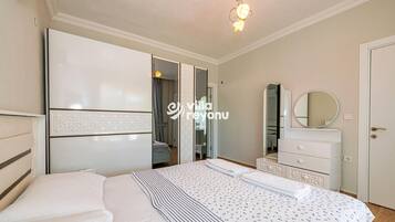 3 bedrooms, iron/ironing board, free WiFi, bed sheets