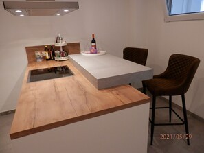 Dining - Ferienwohnung mit Bergblick für 2 bis 4 Personen, 104 qm, 2 Schlafzimmer (Berchtesgaden)