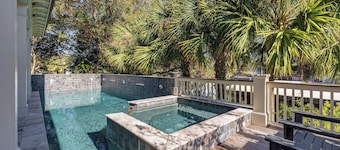 Saylors’ Palm: Oceanview 5BR Home Steps from Isle of Palms Beach!