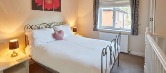 Host & Stay | The Limes