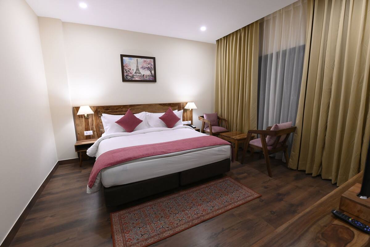 Minibar, in-room safe, individually furnished, soundproofing