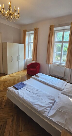 3 bedrooms, Internet