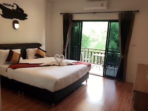 Deluxe Room | Free WiFi, bed sheets