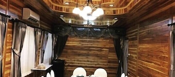 Hugpua Hotel