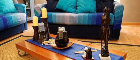 Televisión, reproductor de DVD y estéreo