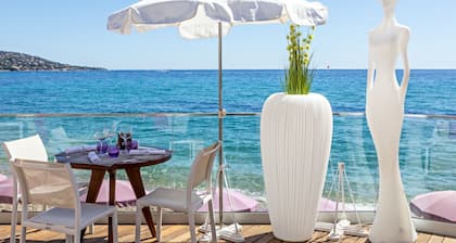 Grande Villa Vue Imprenable 1,5km Plage & Centre Ville Proche SAINT TROPEZ