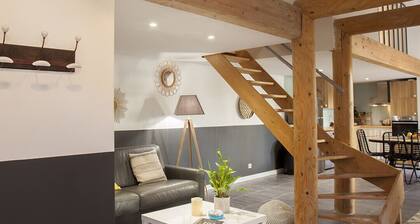 Pavillon Francesca, centre de calvi à 300m de la plage, piscine chauffée