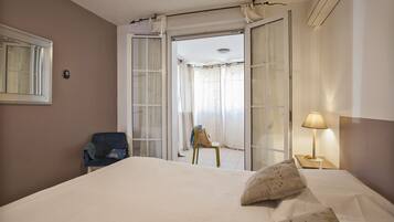 1 chambre, fer et planche à repasser, lit parapluie, Wi-Fi