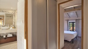 1 bedroom, iron/ironing board, travel cot, WiFi - Très bel appartement Celu : ambiance village et belle vue tout confort (Calenzana)