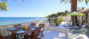 Villa in Las Rotas on the beachfront