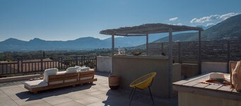 Villa casa Luna : piscine chauffée vue mer proche centre et plage de Calvi