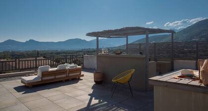 Villa casa Luna : piscine chauffée vue mer proche centre et plage de Calvi