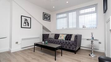 Panoramic Apartment, Ensuite (1 bedroom - Sleeps 2 ) | Lounge
