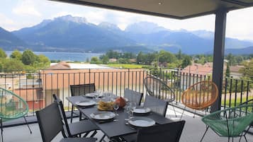 Exclusive Apartment, Ensuite, Lake View (4 Etoiles) | Exterior