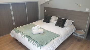 Exclusive Apartment, Ensuite, Lake View (4 Etoiles) | 3 bedrooms