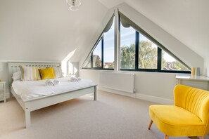 5 Schlafzimmer, Bügeleisen/Bügelbrett, kostenloses WLAN, Bettwäsche