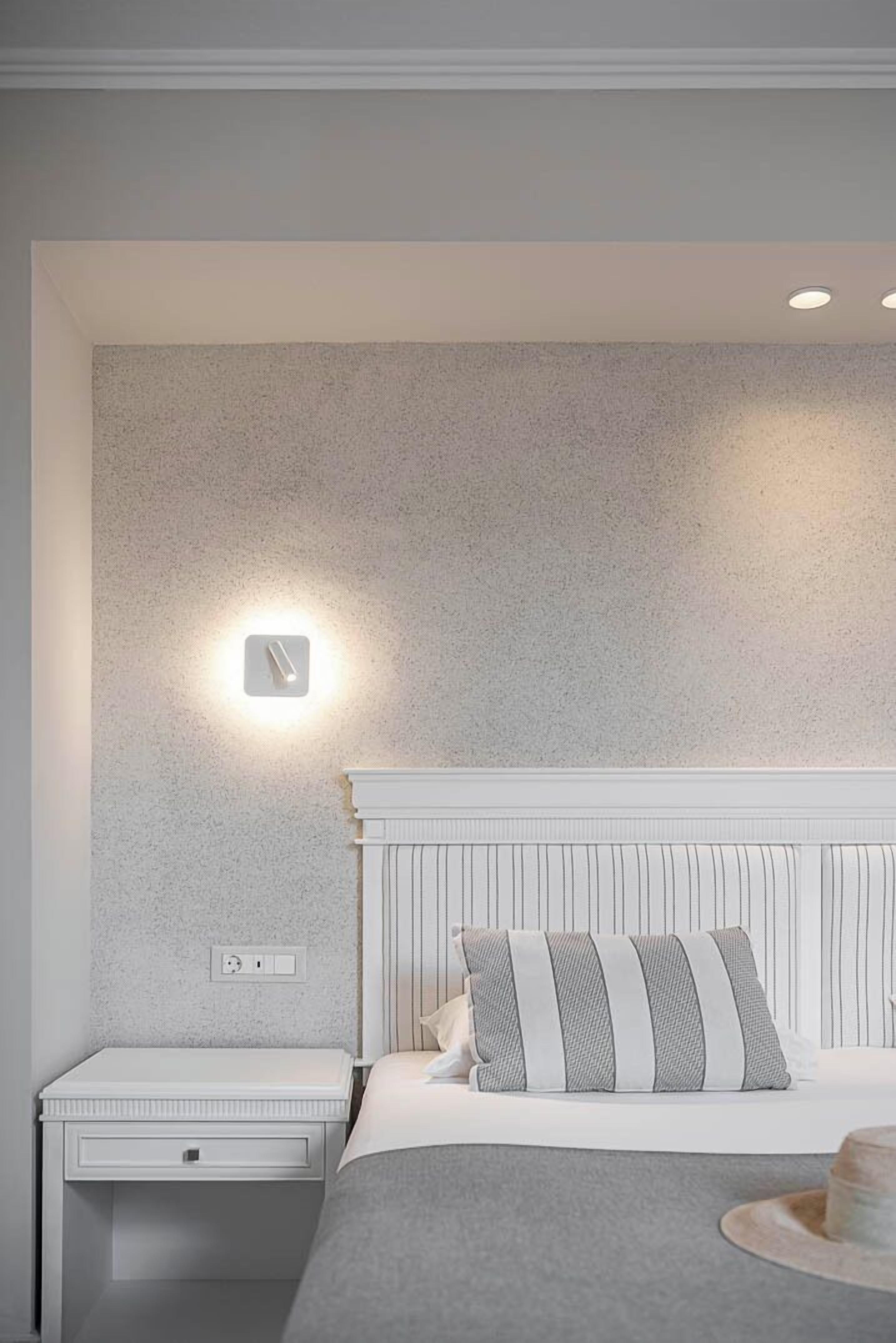 Egyptian cotton sheets, premium bedding, down duvets, pillow-top beds