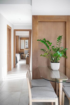 Egyptian cotton sheets, premium bedding, down duvets, pillow-top beds - Okeanis Golden Resort (Chania)