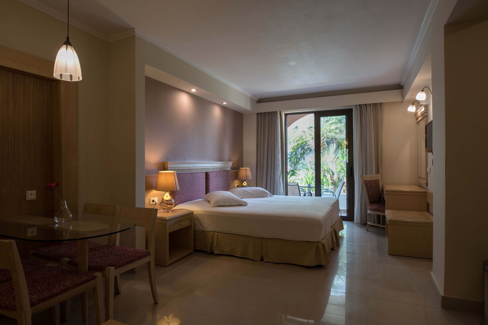 egyptian cotton sheets, premium bedding, down duvets, pillow-top beds