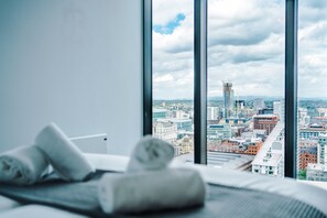Family Apartment, 3 Bedrooms, City View