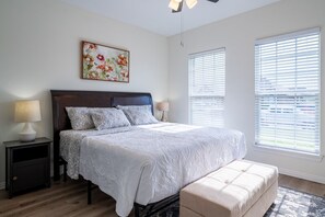 3 bedrooms, iron/ironing board, travel crib, free WiFi