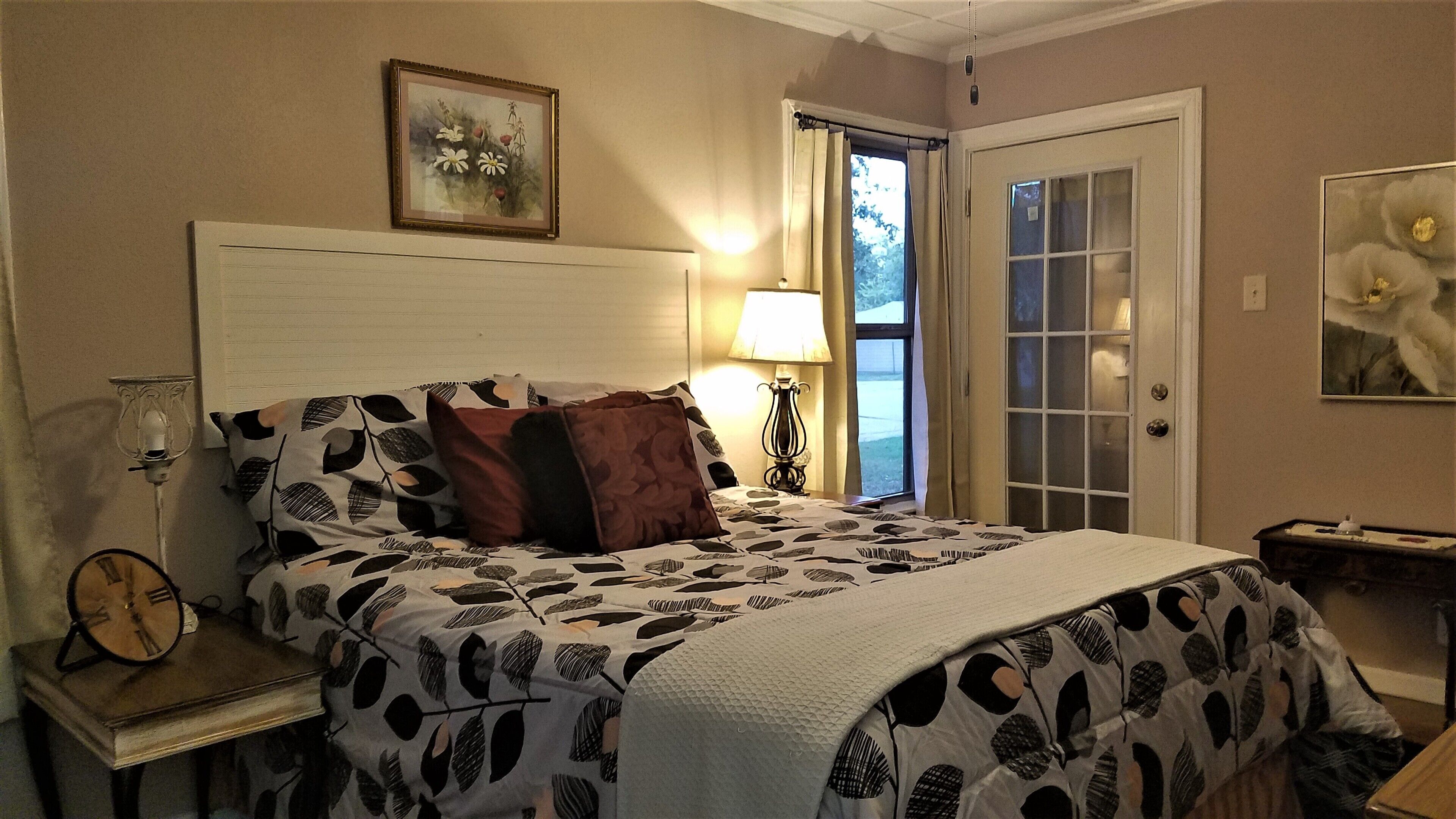 6 chambres, fer et planche à repasser, Wi-Fi gratuit, draps fournis