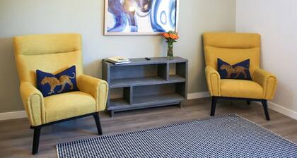 The Lofts at Paso Market Walk - The Elderberry Room