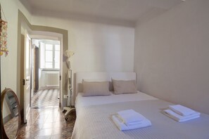 3 Schlafzimmer, Schreibtisch, kostenloses WLAN, Bettwäsche