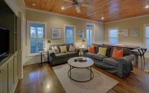Cottage, 3 Bedrooms | Living room | 36-inch TV with cable channels - Magnolia Cottages By The Sea-18 Wisteria by the Sea by Florida Star Vacations (Panama City Beach)