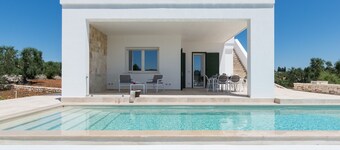 Charming Villa with Pool by Wonderful Italy