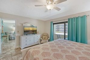 2 bedrooms, in-room safe, iron/ironing board, free WiFi