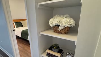 2 chambres, lit parapluie, Wi-Fi gratuit, draps fournis