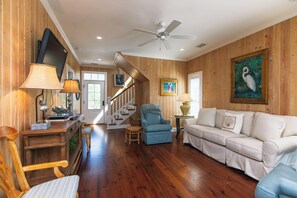 Téléviseur, lecteur de DVD