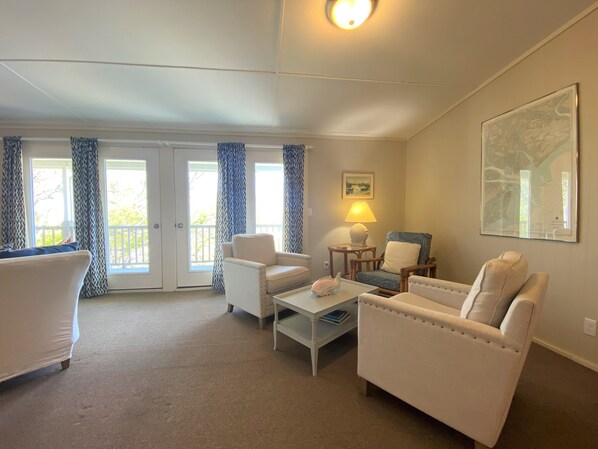 Téléviseur connecté, lecteur de DVD