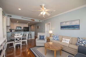 Smart TV, DVD player