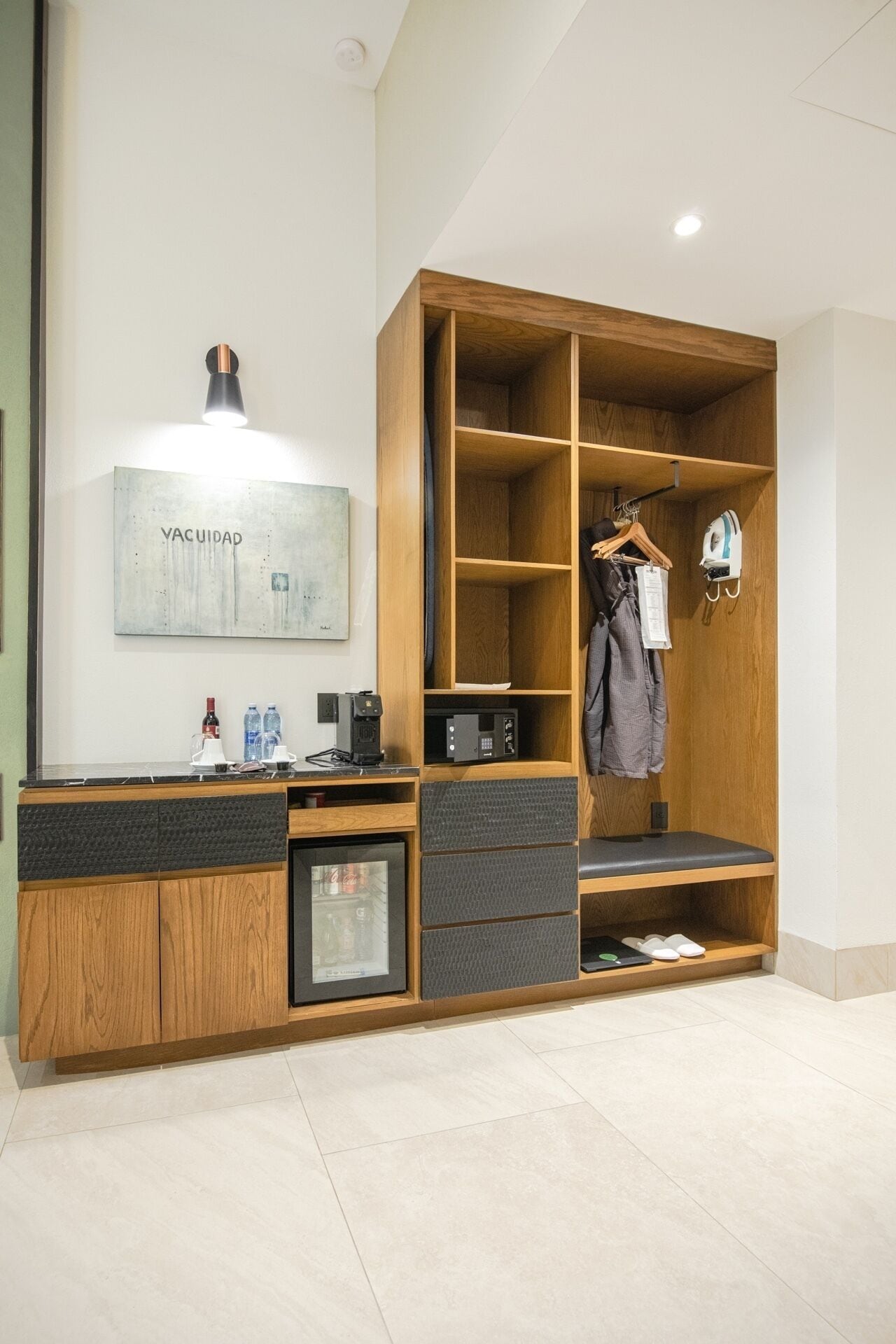 master suite | minibar