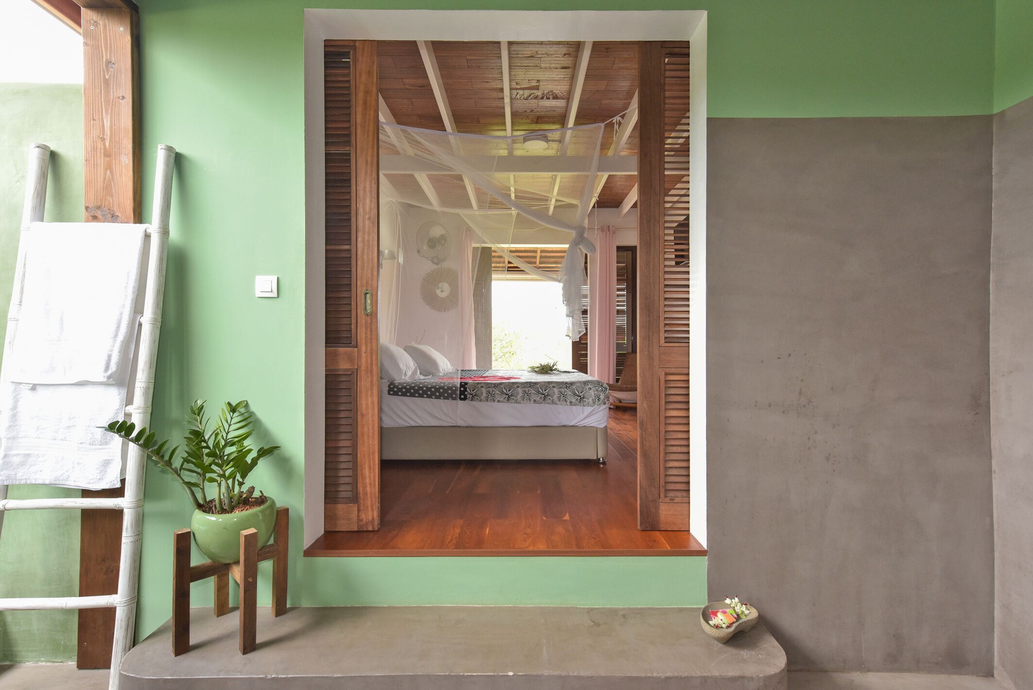 2 chambres, fer et planche à repasser, Wi-Fi, draps fournis