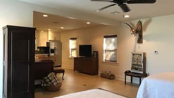 Fer et planche Ă  repasser, Wi-Fi gratuit, draps fournis