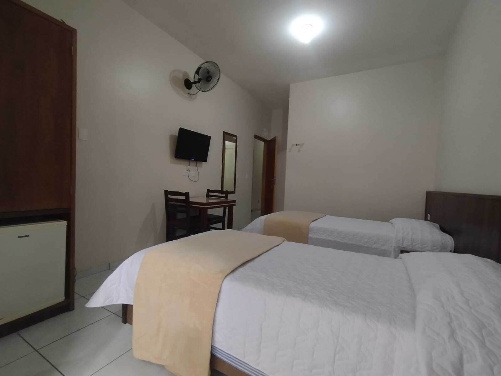 Chambre Familiale | Minibar, bureau, Wi-Fi gratuit, draps fournis
