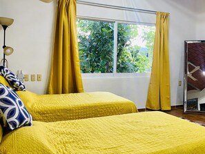 1 habitación, caja de seguridad en la habitación y wifi gratis 