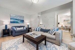 Smart TV, fireplace, video games, DVD player - Sun's Up-Bar Down! Hot Tub, Putting Green, Fire Pit, 8 Min Walk to 2 Beaches! (Union Pier)